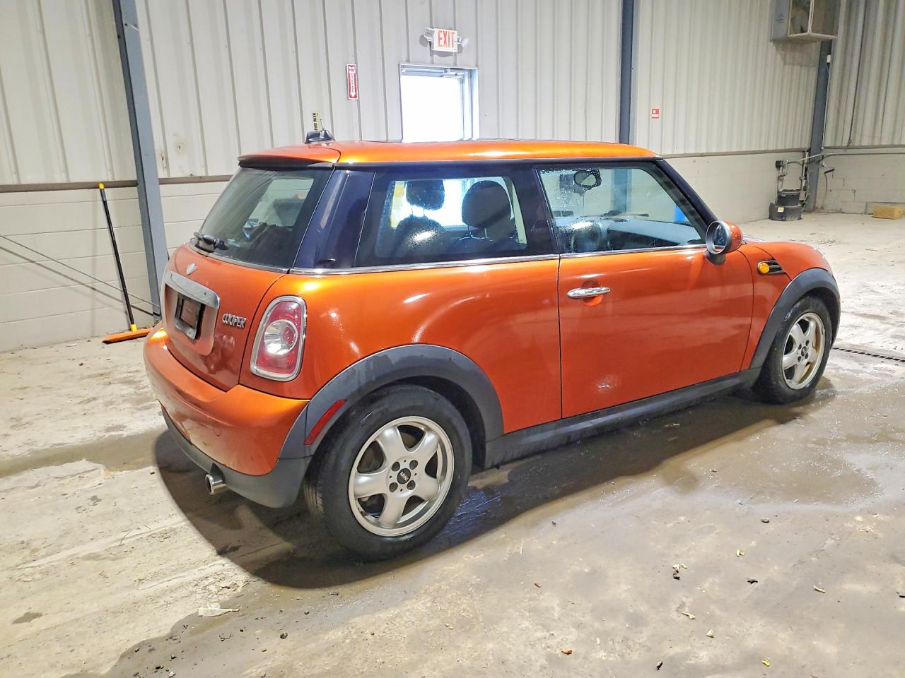 MINI COOPER 2011 — 4