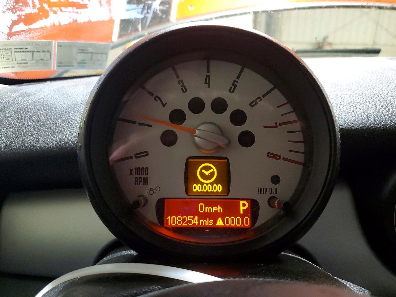 MINI COOPER 2011 — 10