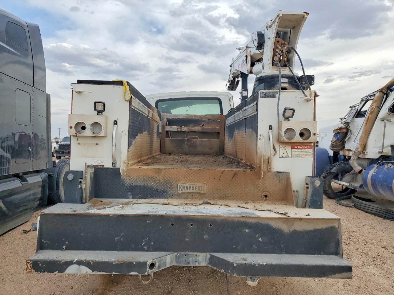 INTERNATIONAL 4000 2018 — 7
