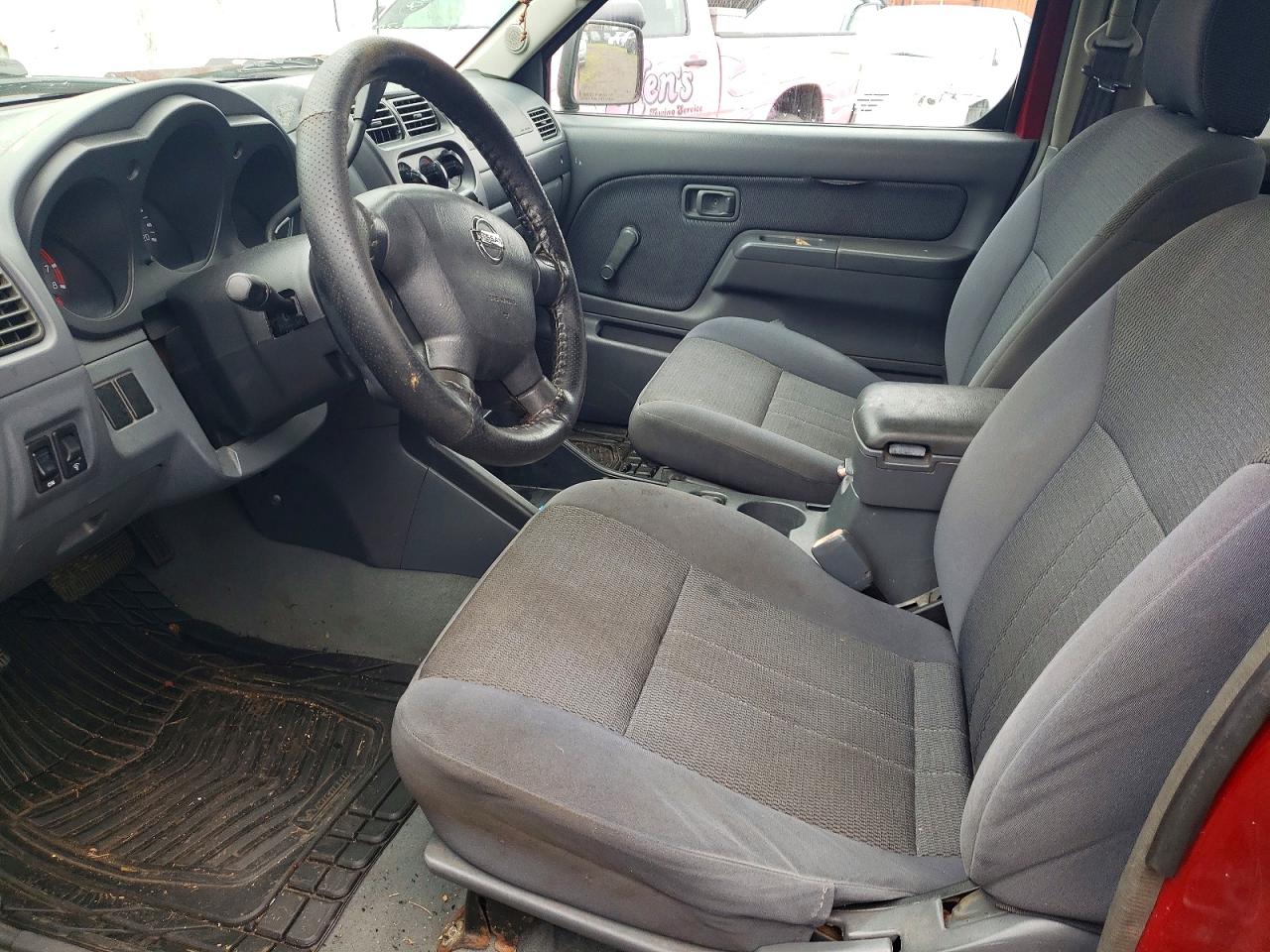 NISSAN FRONTIER 2002 — 8