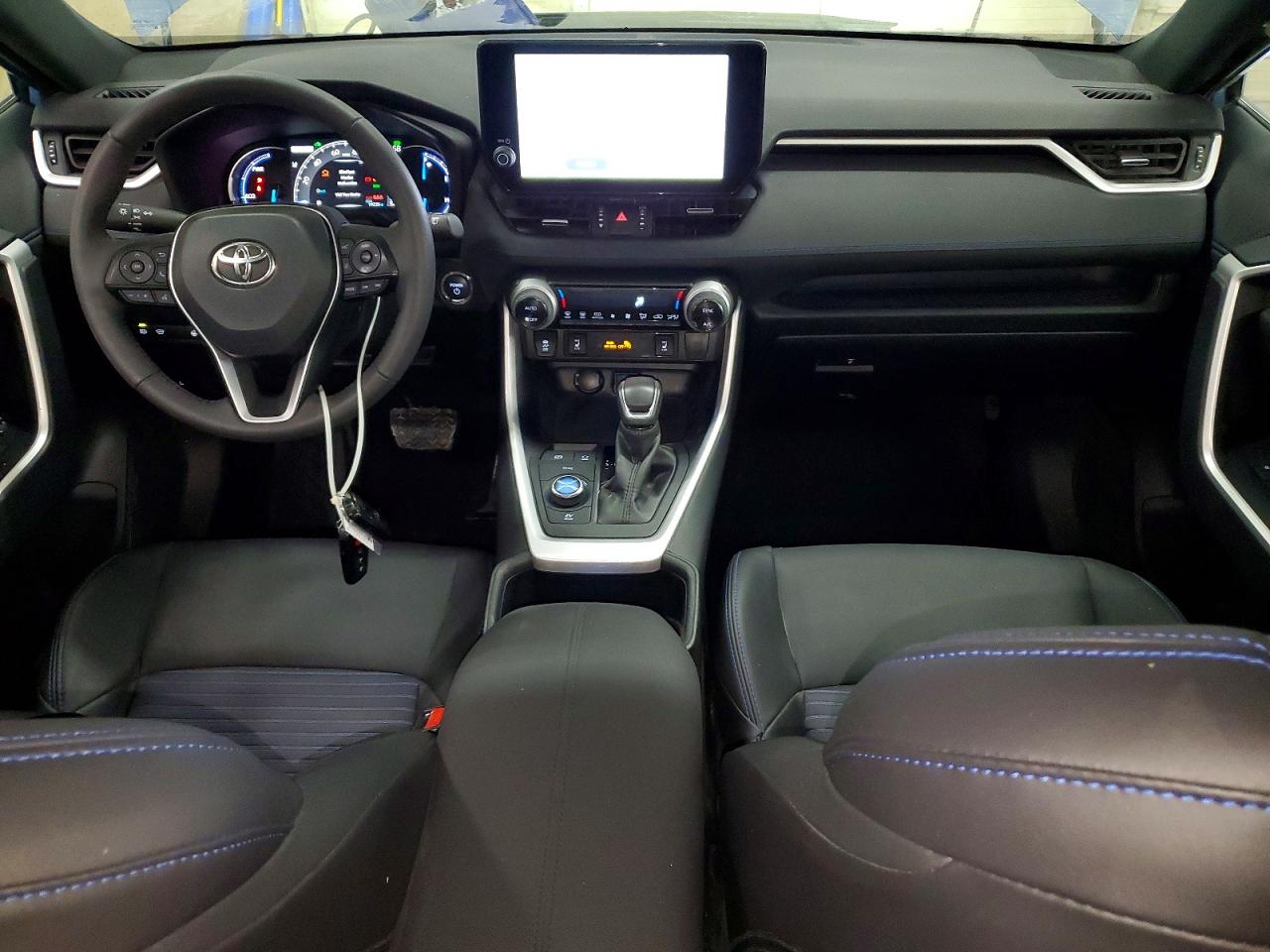 TOYOTA RAV4 HYBRID 2025 — 9
