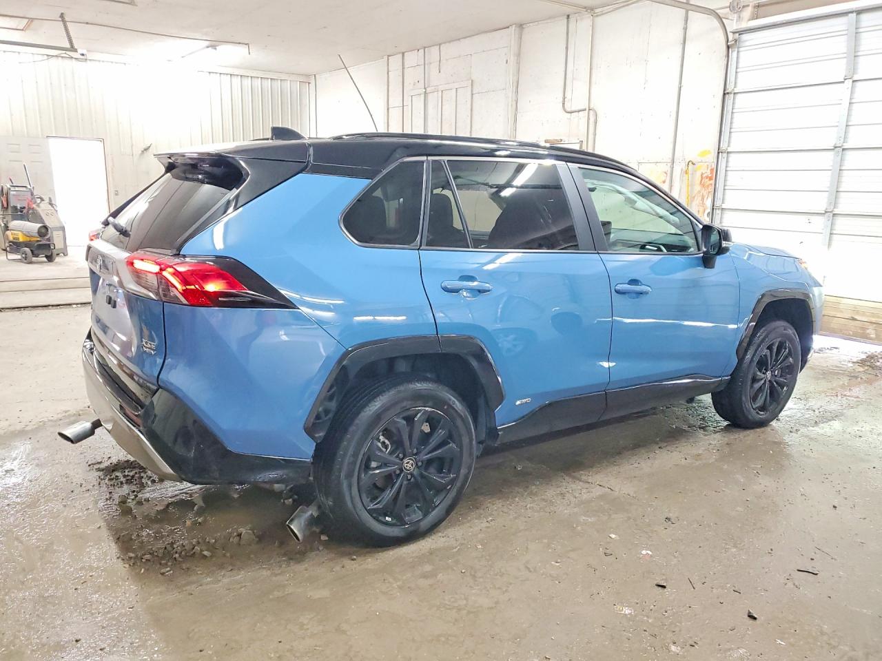 TOYOTA RAV4 HYBRID 2025 — 4