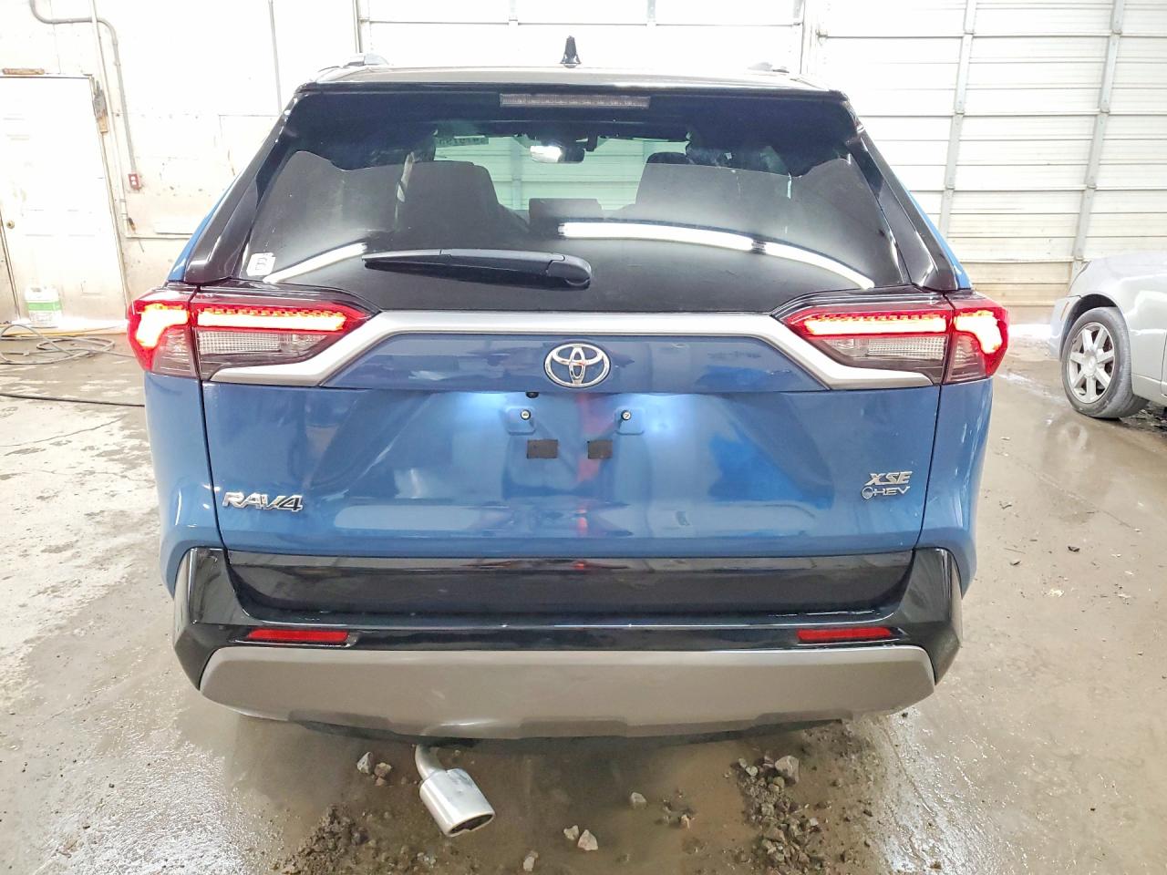 TOYOTA RAV4 HYBRID 2025 — 7