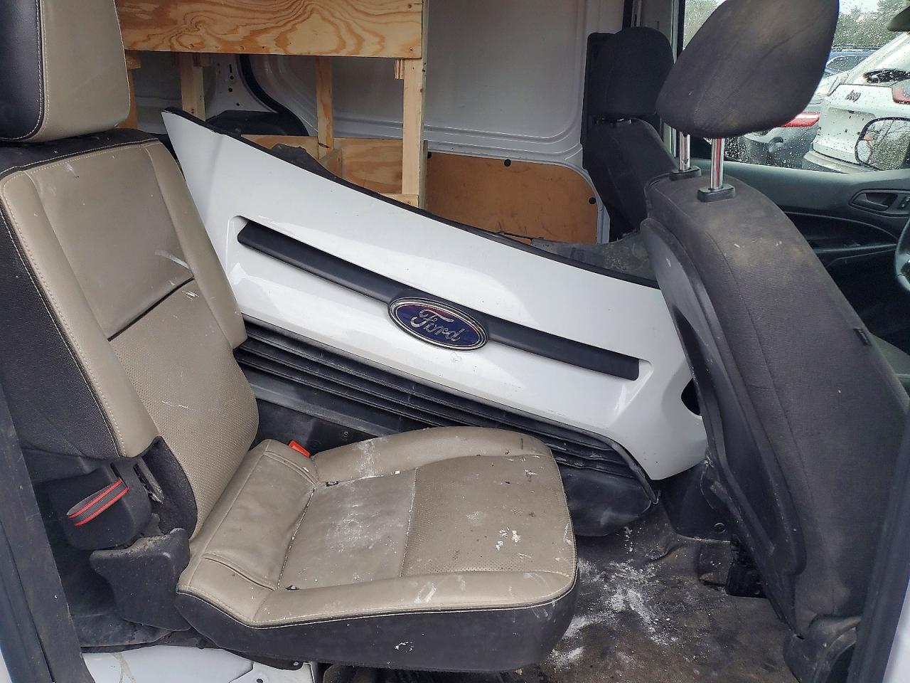 FORD TRANSIT CONNECT 2015 — 11