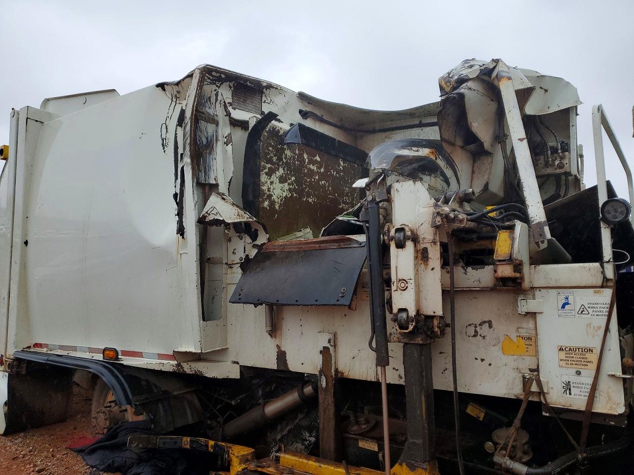KENWORTH CONSTRUCTION 2019 — 7