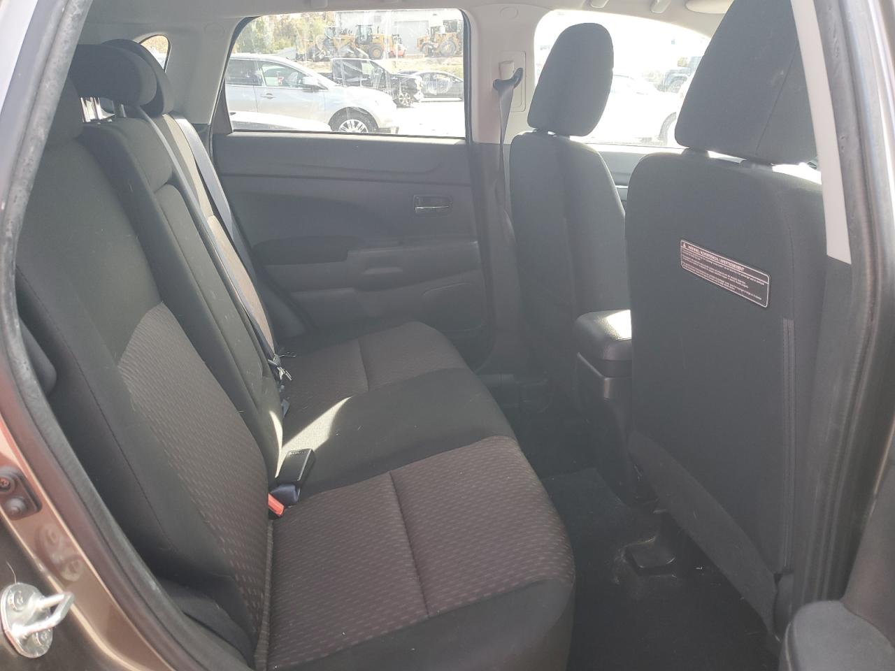 MITSUBISHI OUTLANDER SPORT 2018 — 12