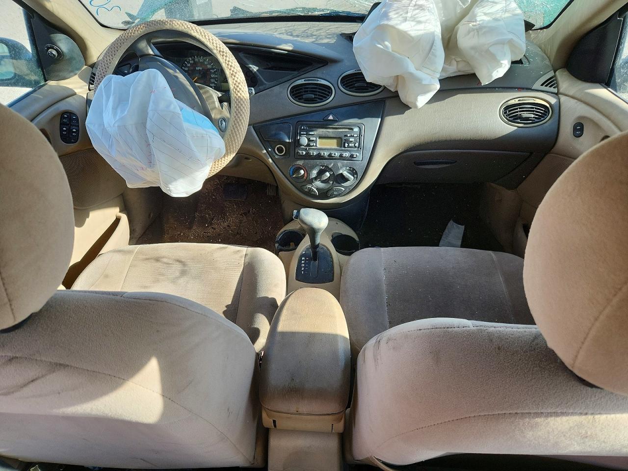 FORD FOCUS 2002 — 9