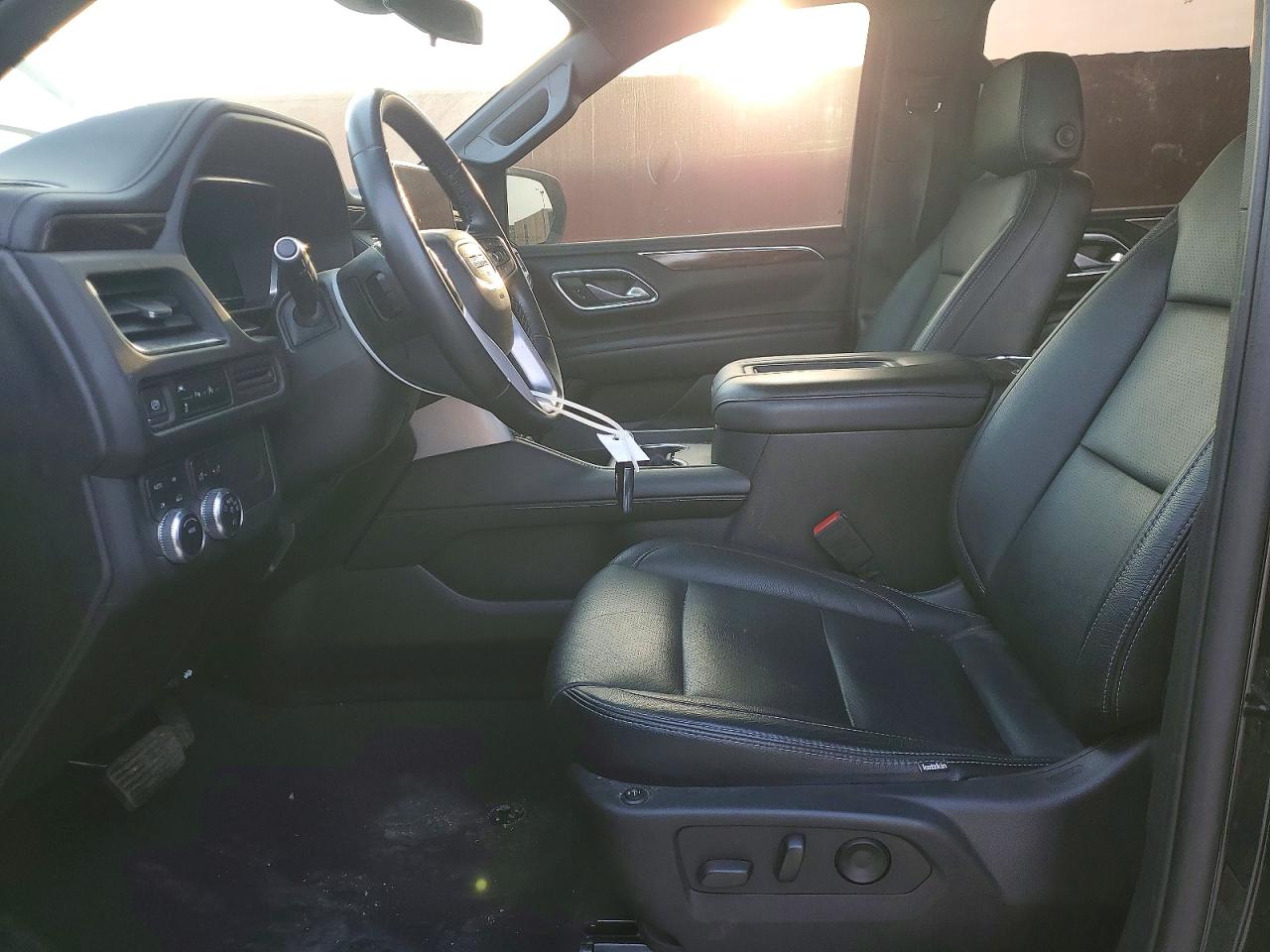 GMC YUKON XL 2023 — 8