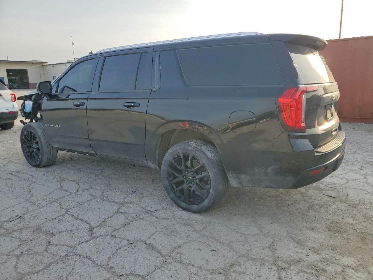 GMC YUKON XL 2023 — 3