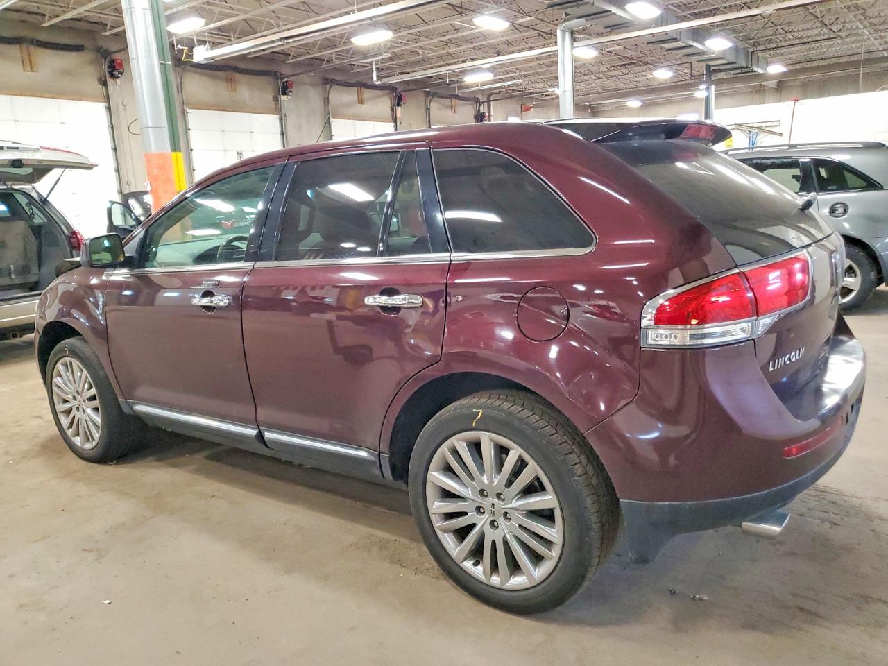 LINCOLN MKX 2011 — 3