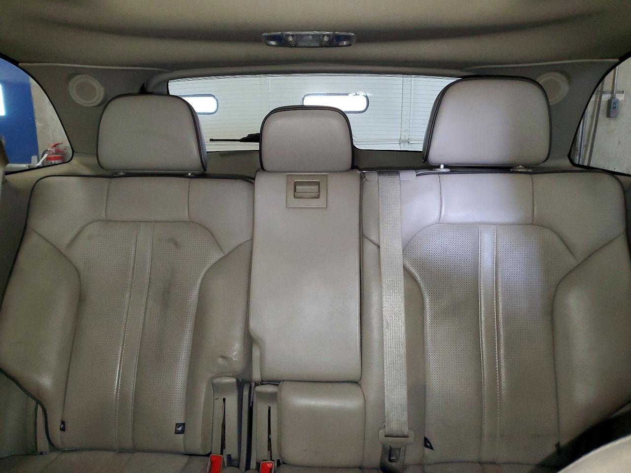 LINCOLN MKX 2011 — 11