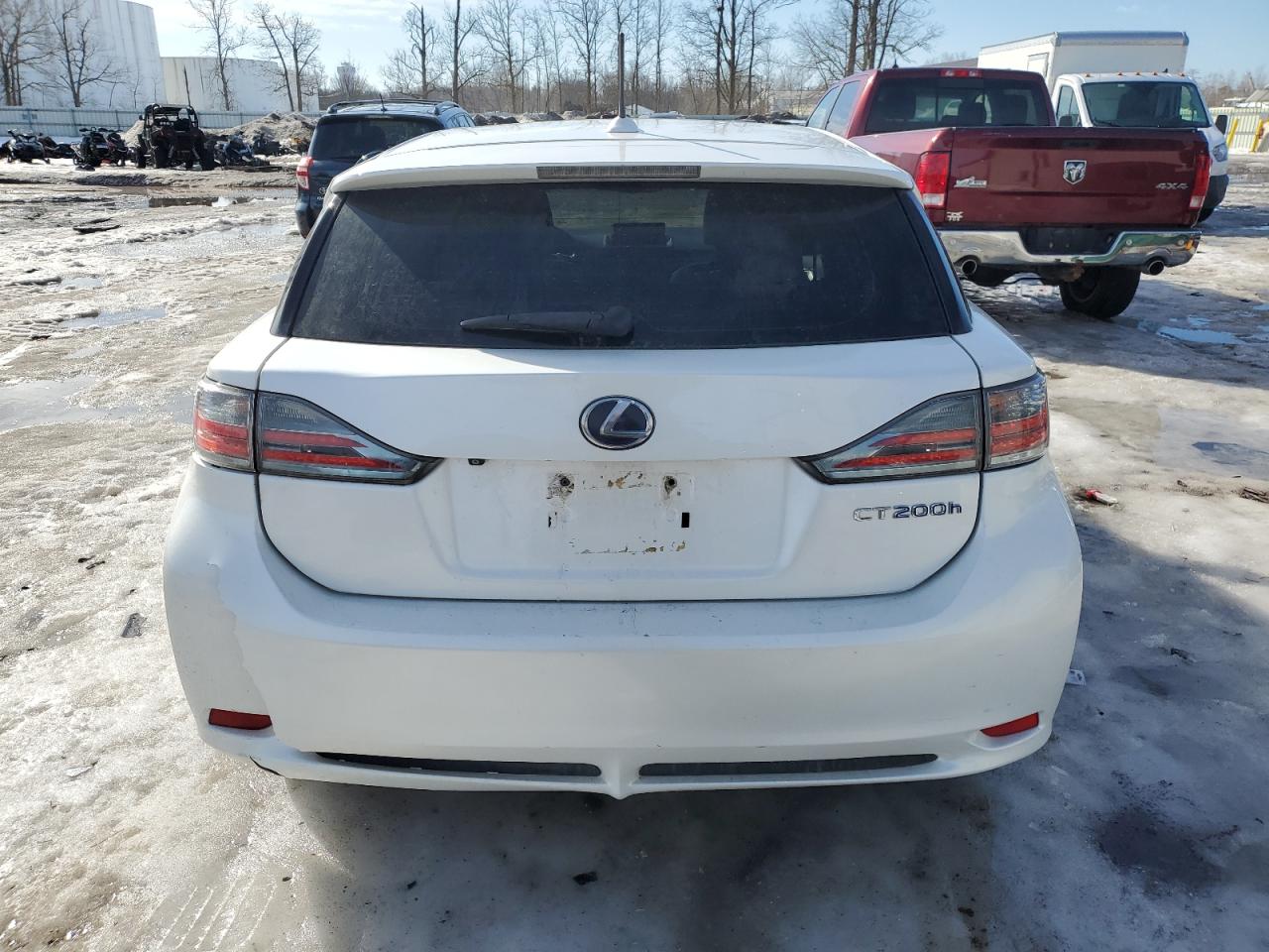 LEXUS CT 200H 2011 — 7