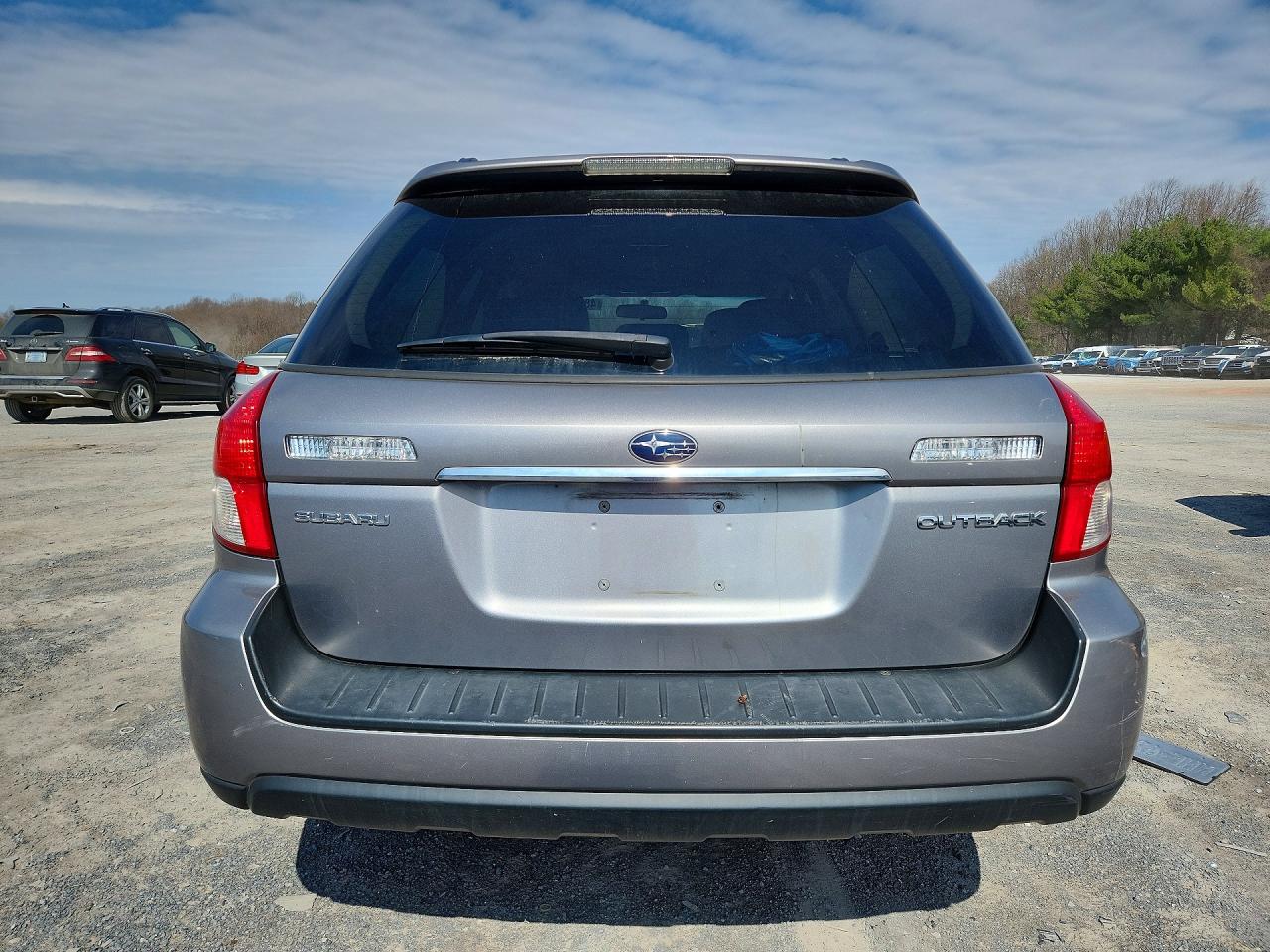 SUBARU OUTBACK 2009 — 7