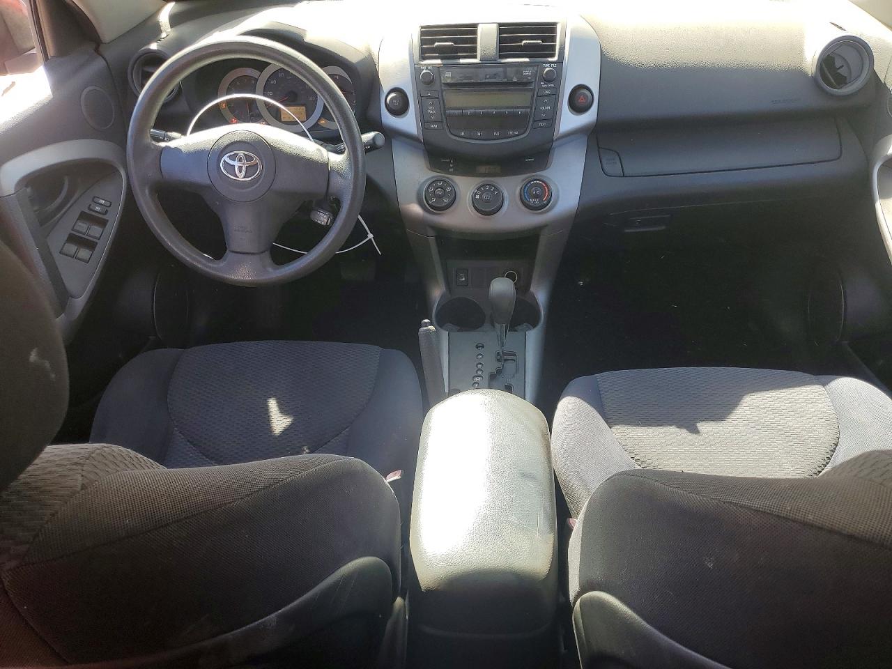 TOYOTA RAV4 2006 — 9