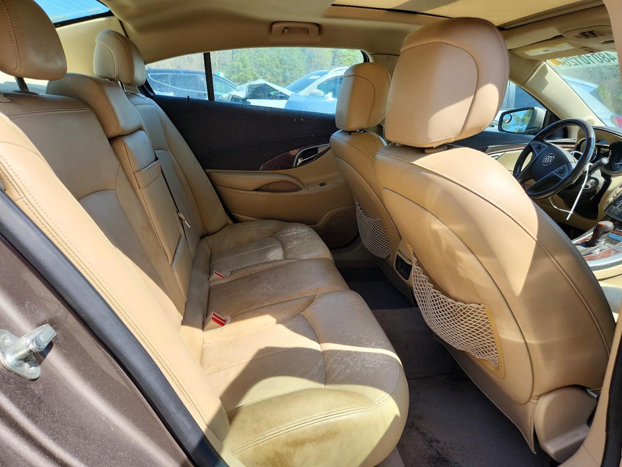 BUICK LACROSSE 2011 — 11