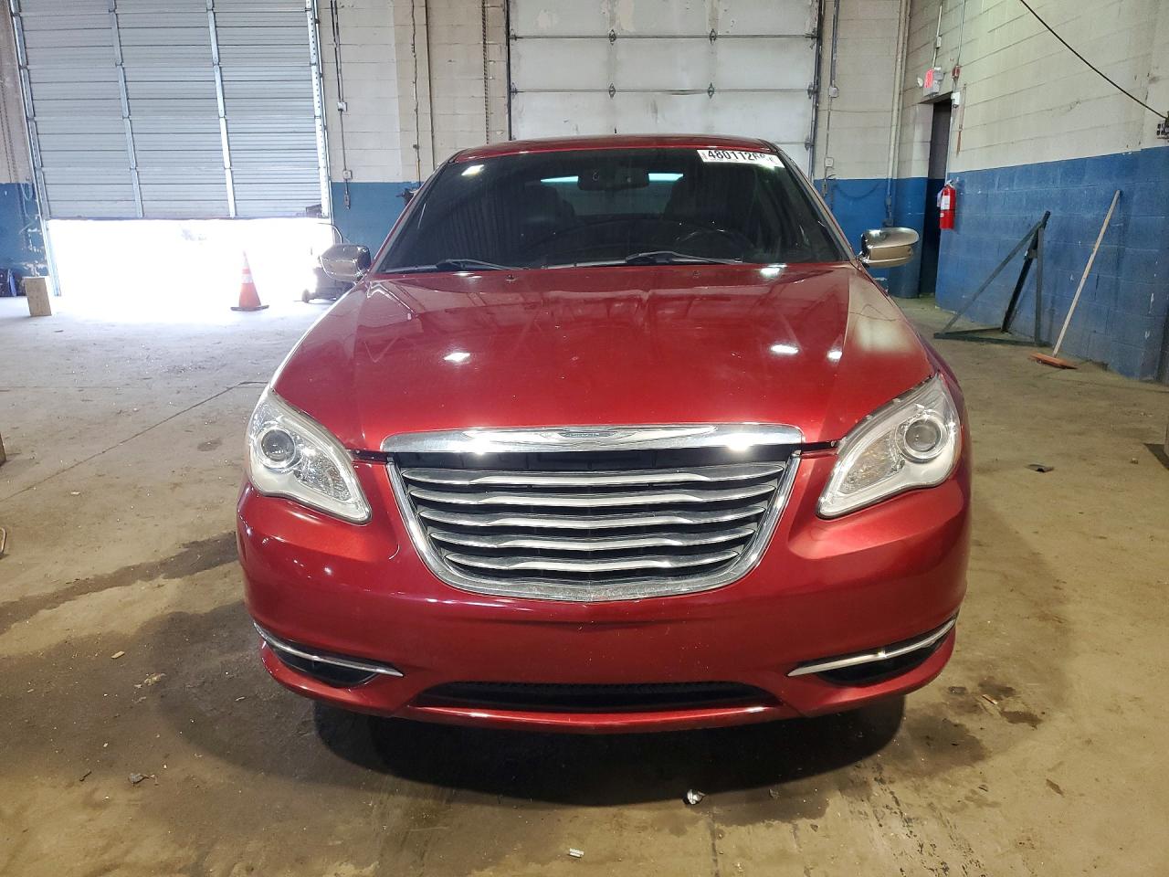 CHRYSLER 200 2014 — 6