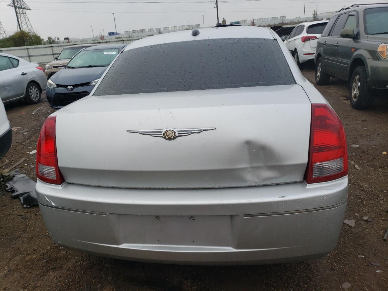 CHRYSLER 300 2005 — 7