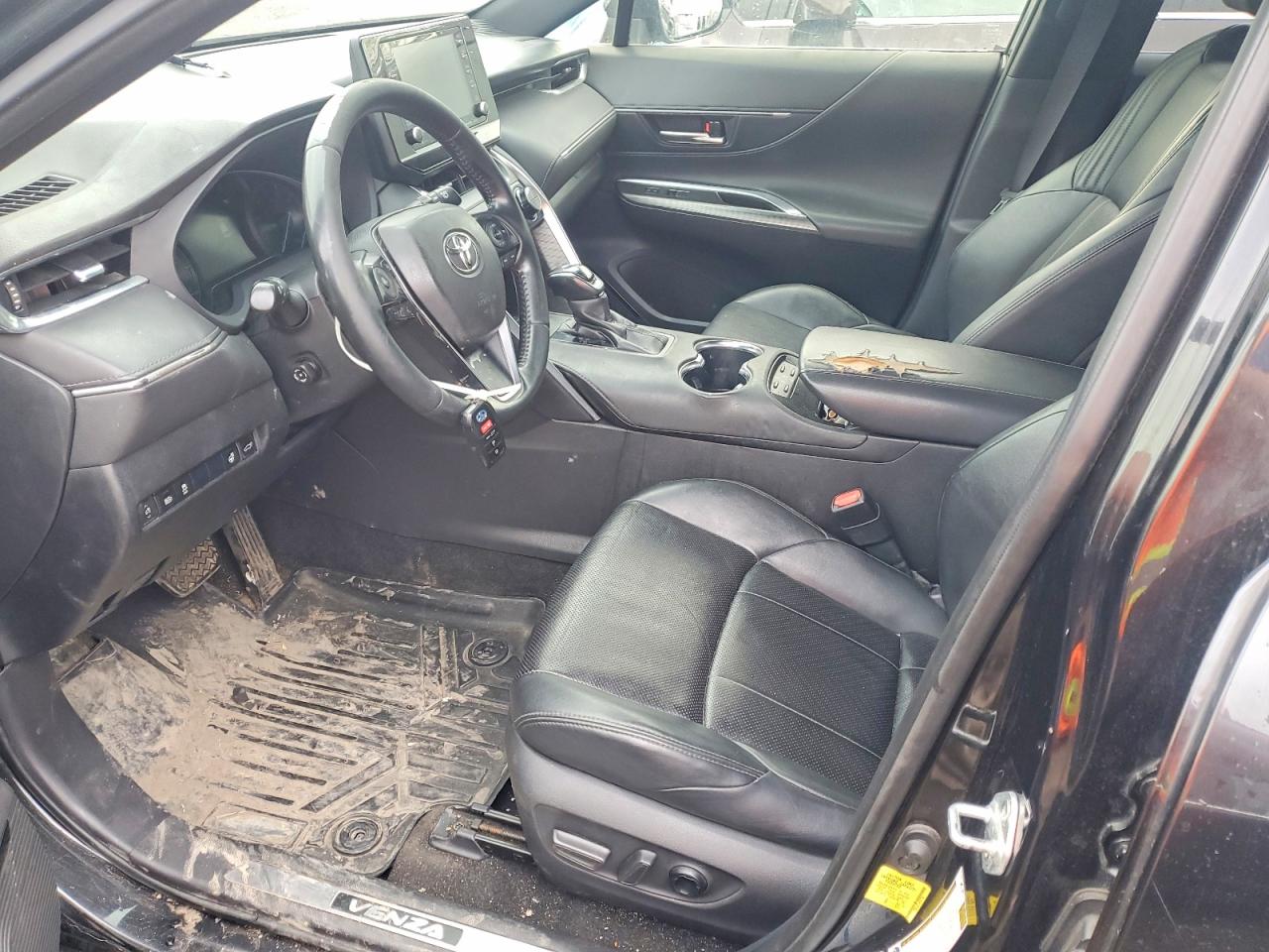 TOYOTA VENZA 2021 — 8