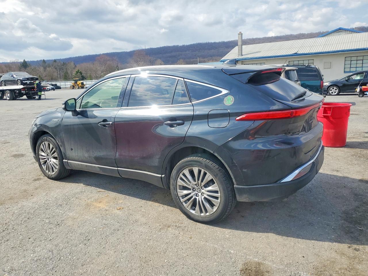 TOYOTA VENZA 2021 — 3