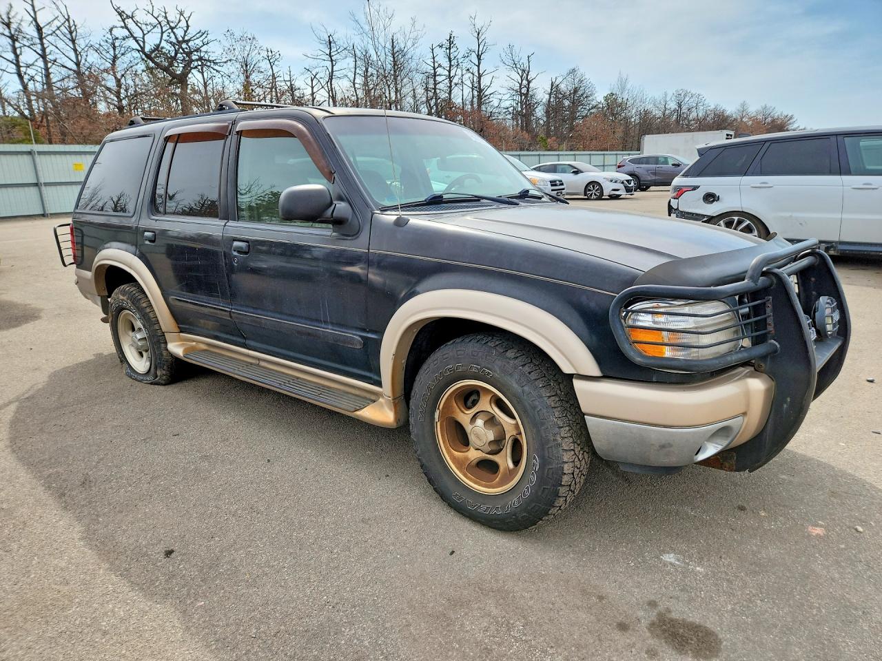 FORD EXPLORER 2000 — 5