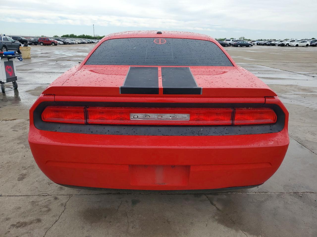DODGE CHALLENGER 2010 — 7