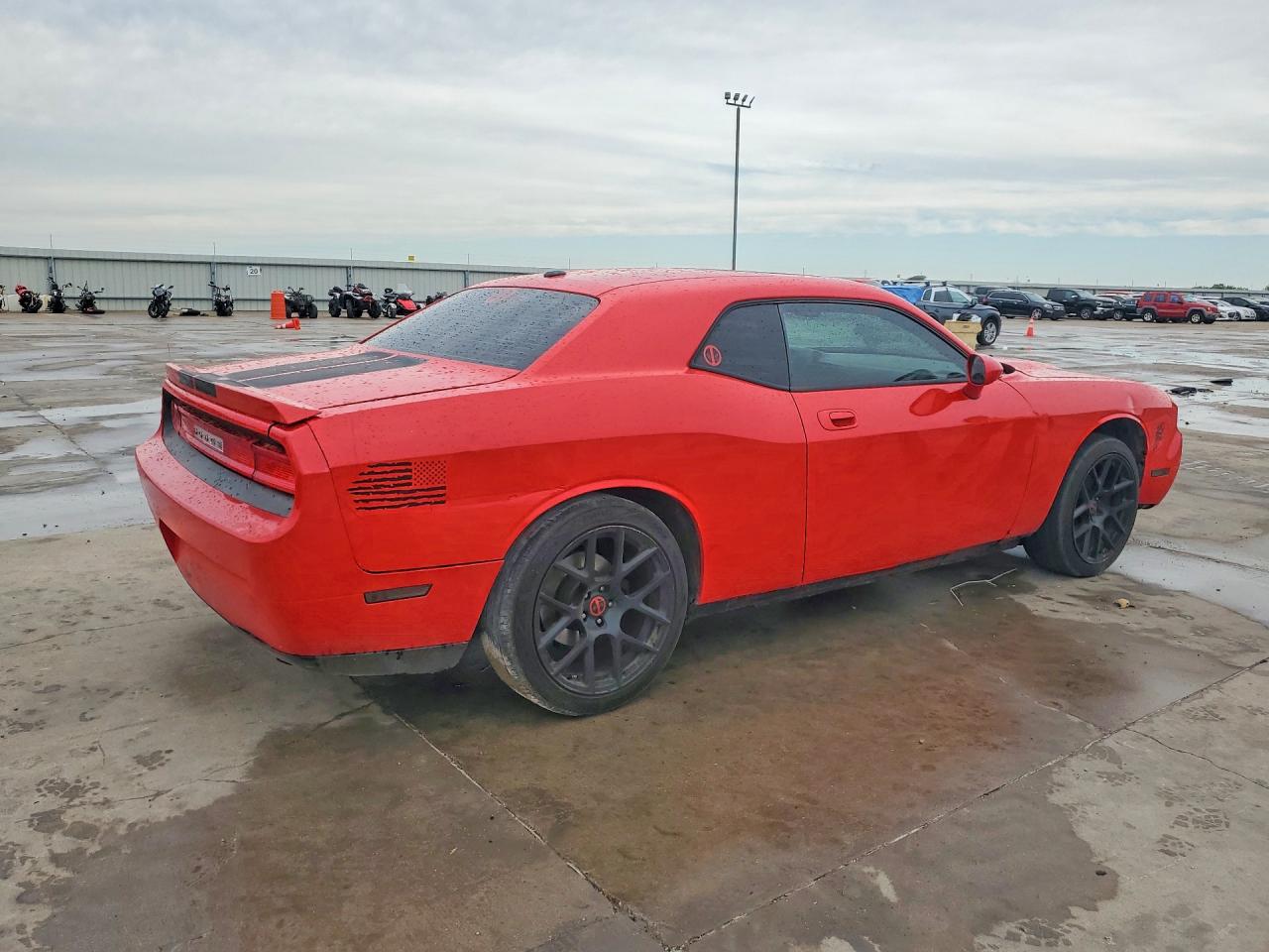 DODGE CHALLENGER 2010 — 4
