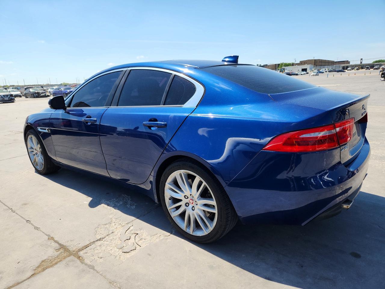 JAGUAR XE 2017 — 3