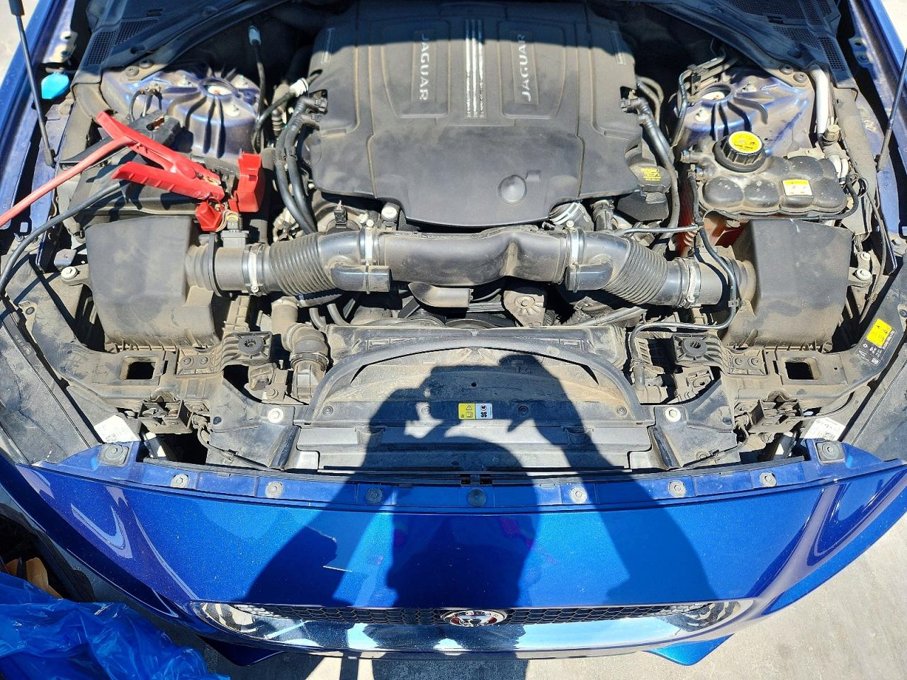 JAGUAR XE 2017 — 12
