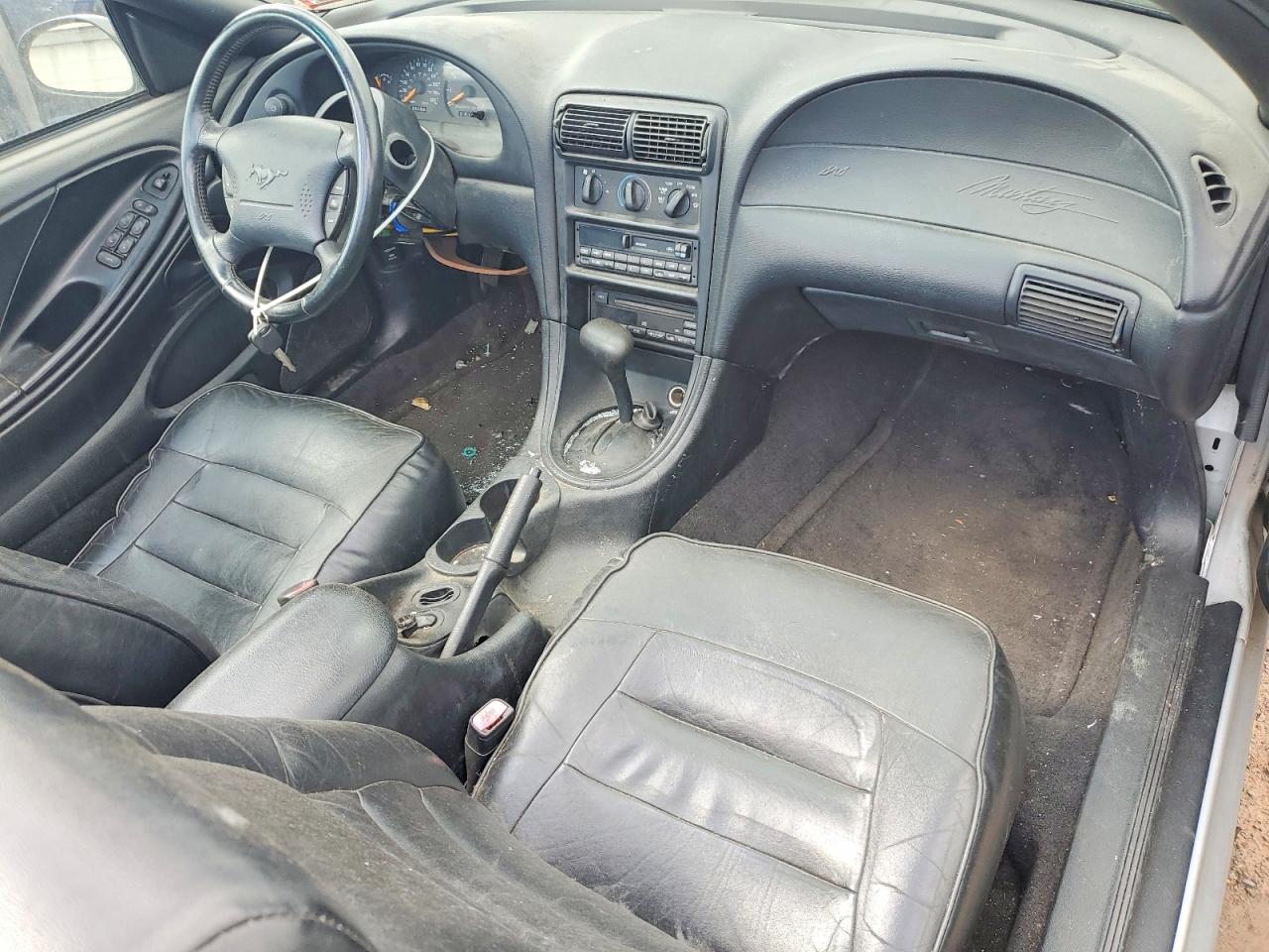 FORD MUSTANG 1998 — 9