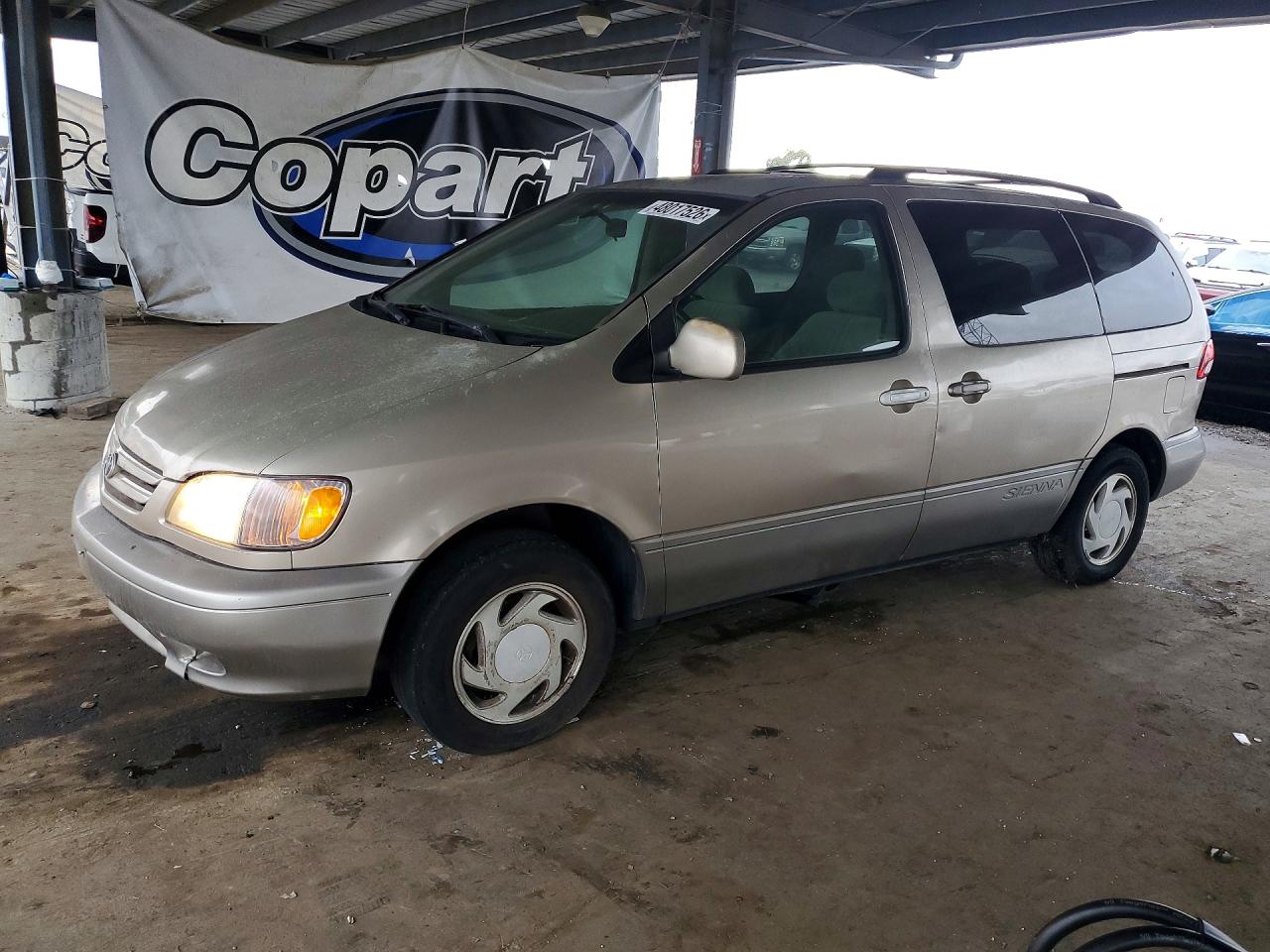 TOYOTA SIENNA 2002 — 2