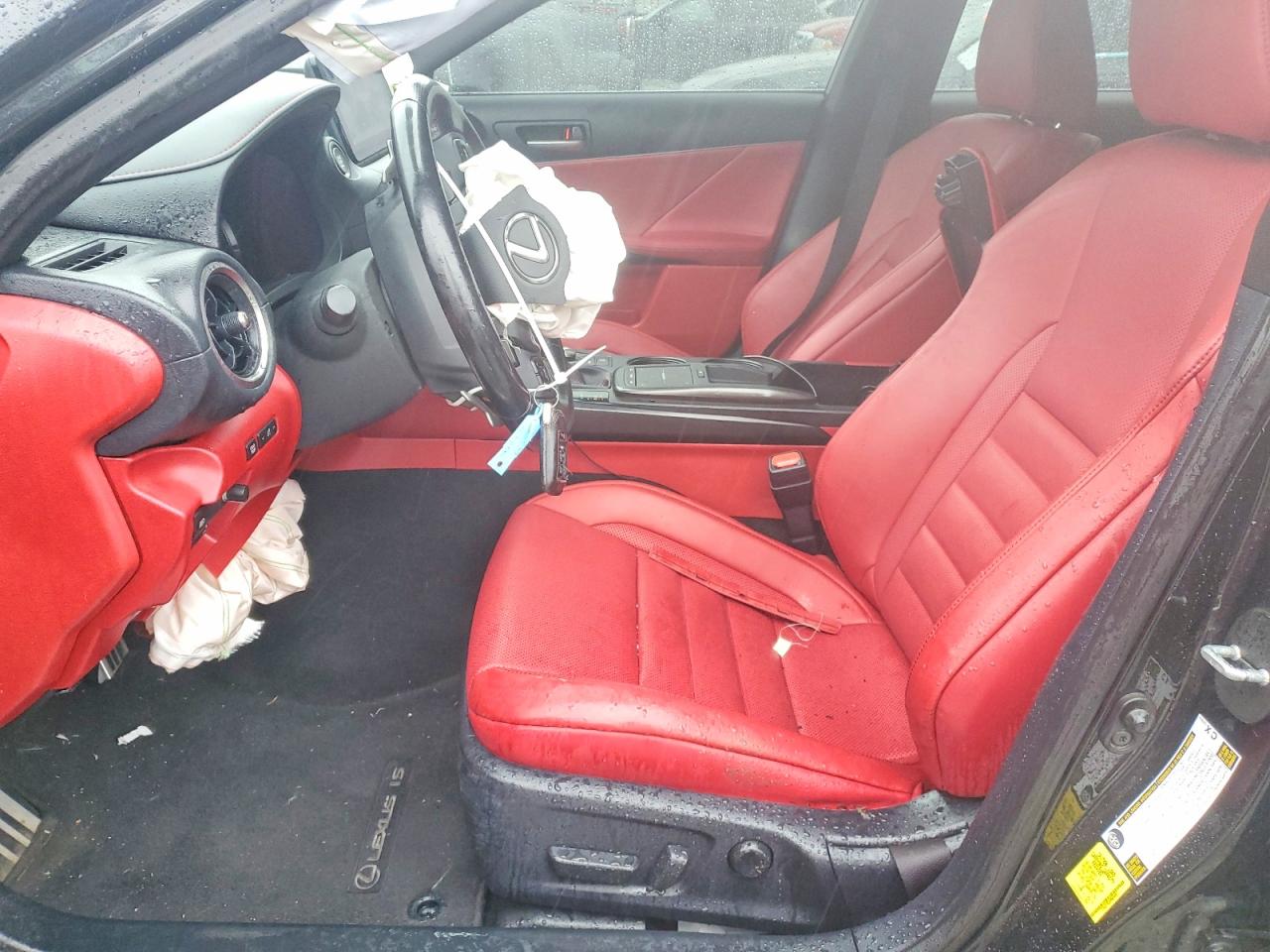 LEXUS IS 350 2021 — 8