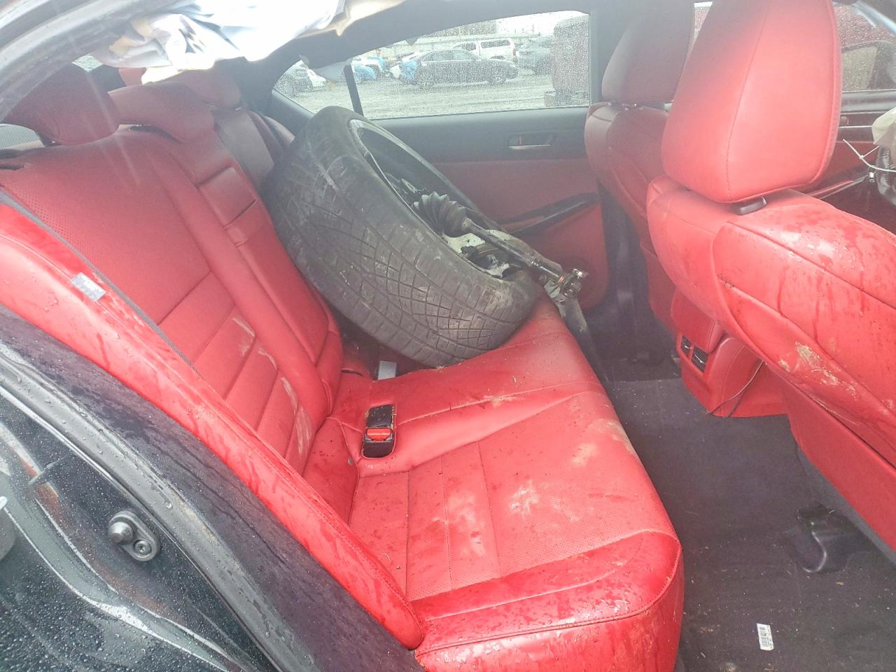 LEXUS IS 350 2021 — 11