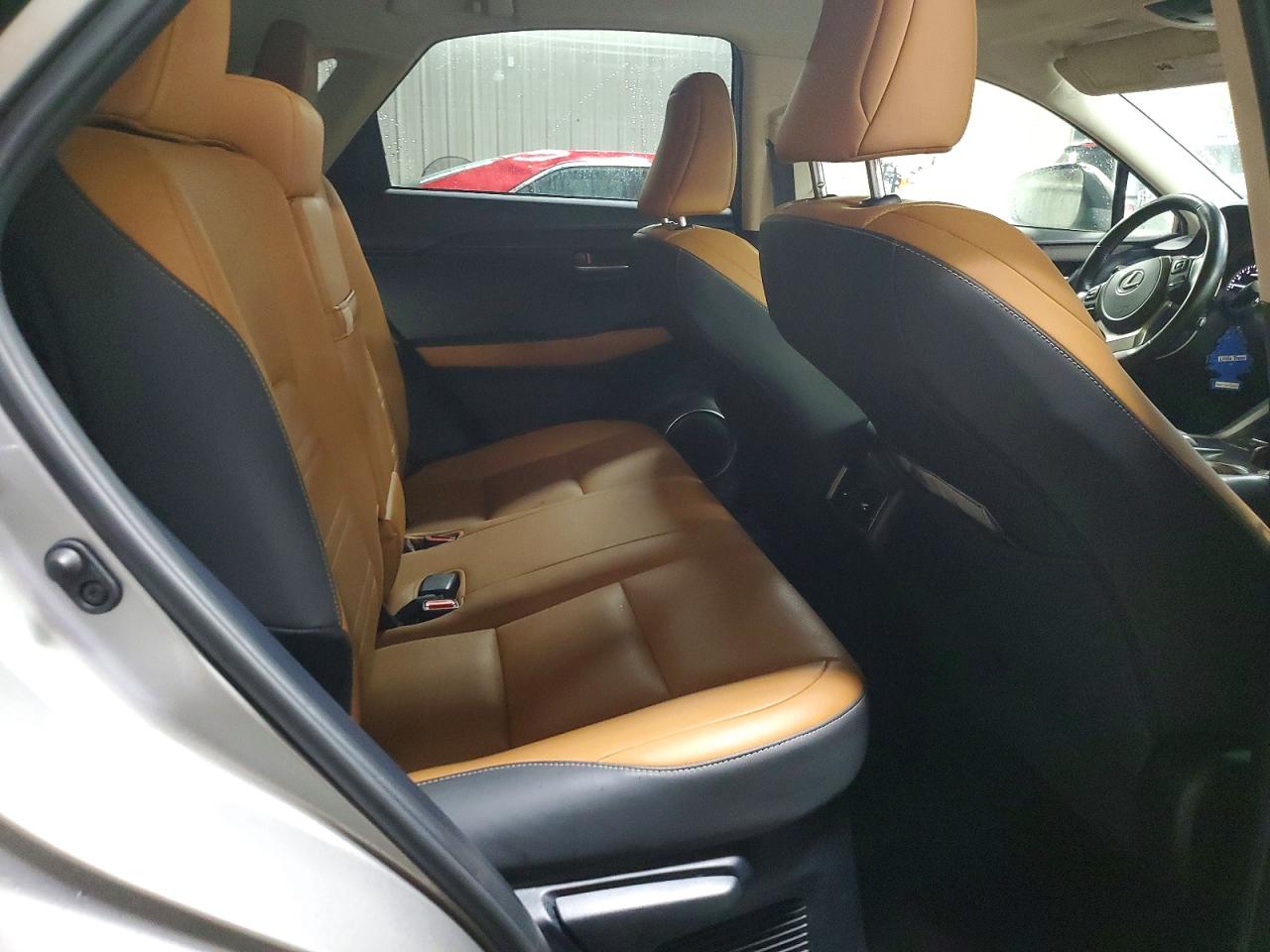 LEXUS NX 300 2021 — 11
