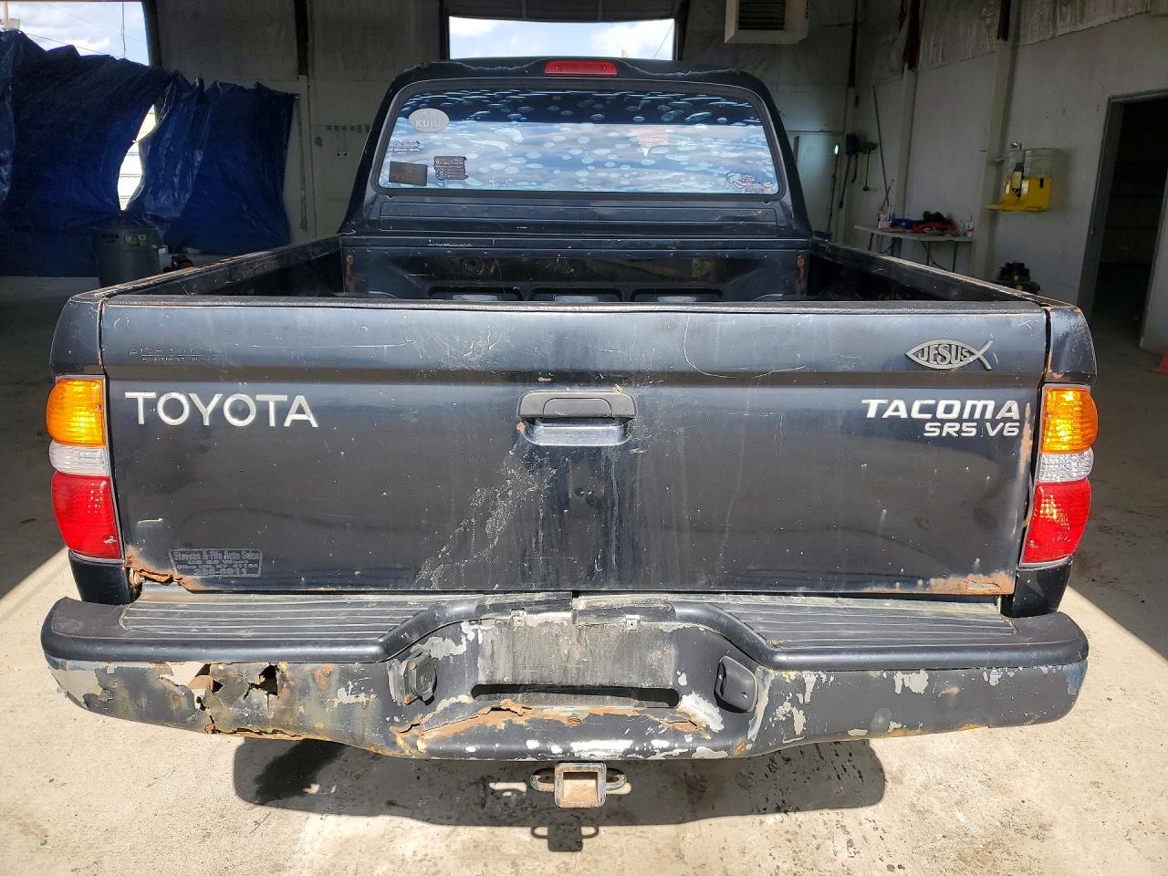 TOYOTA TACOMA 2001 — 7