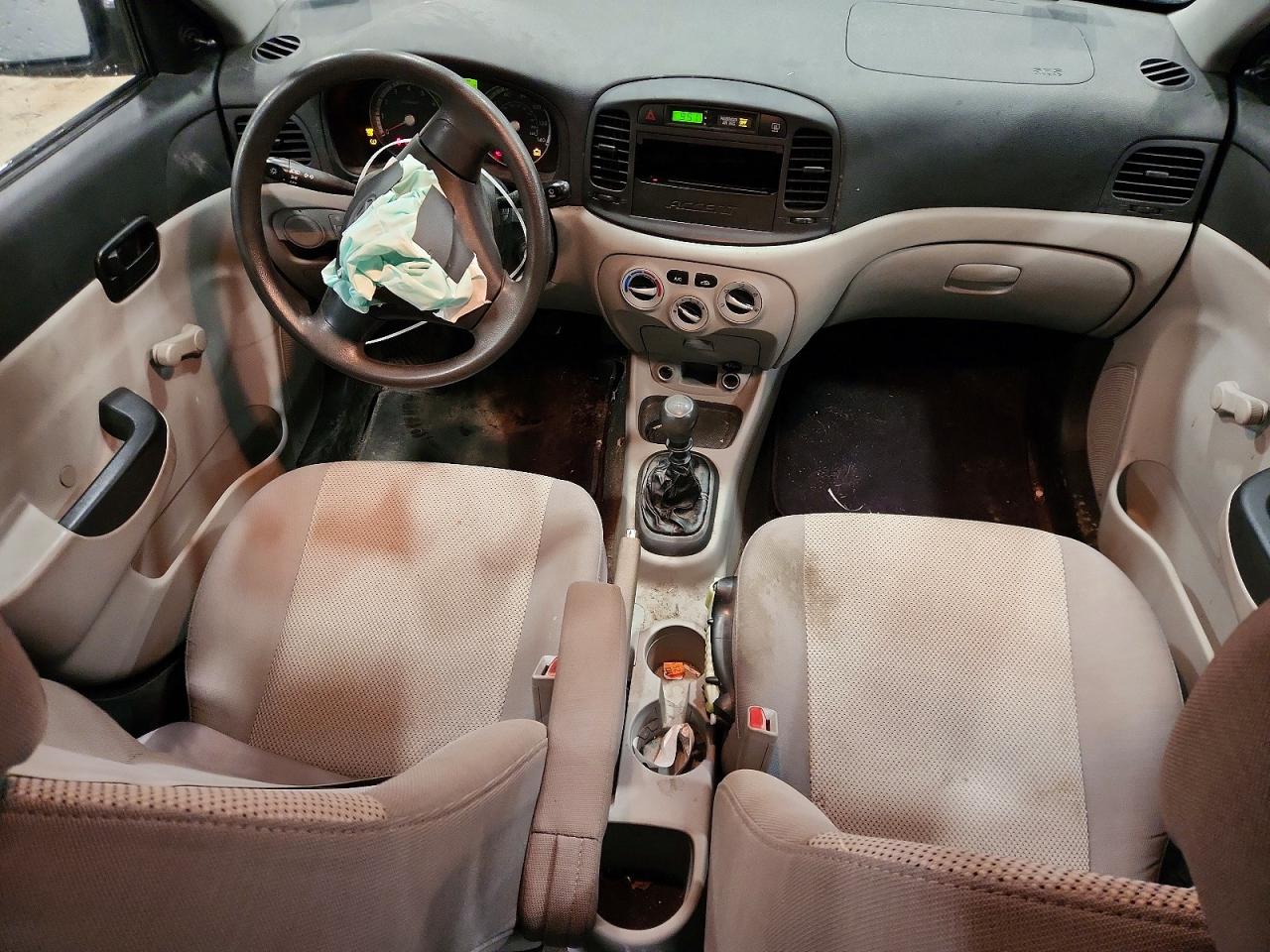 HYUNDAI ACCENT 2009 — 9