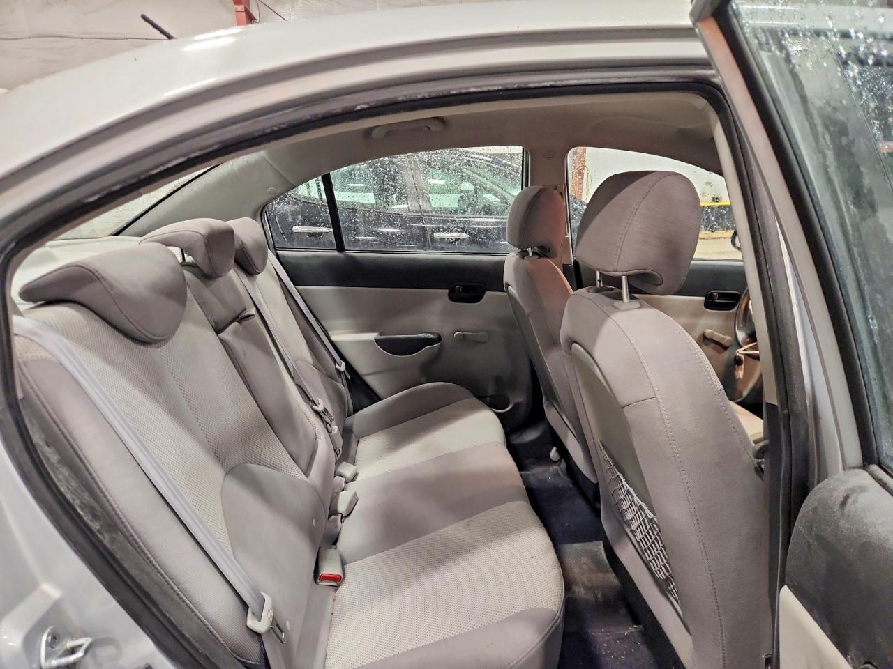 HYUNDAI ACCENT 2009 — 11