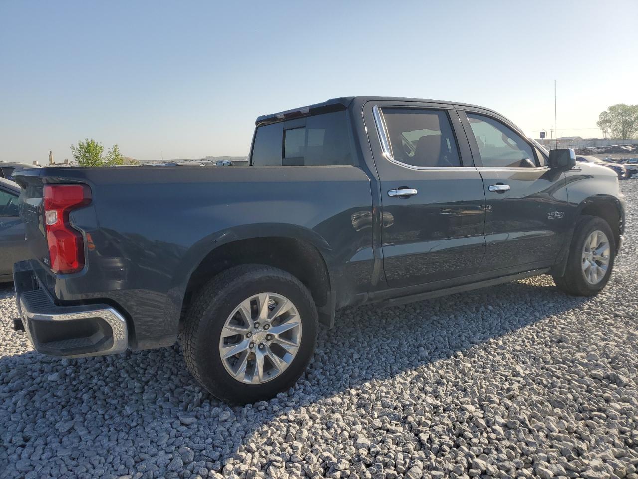 CHEVROLET SILVERADO 2021 — 4