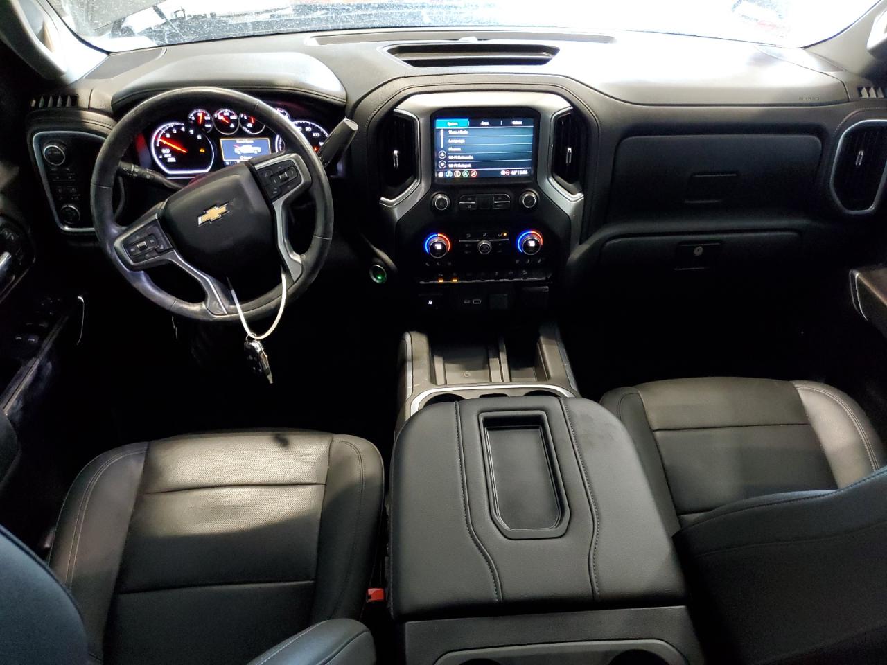 CHEVROLET SILVERADO 2021 — 9
