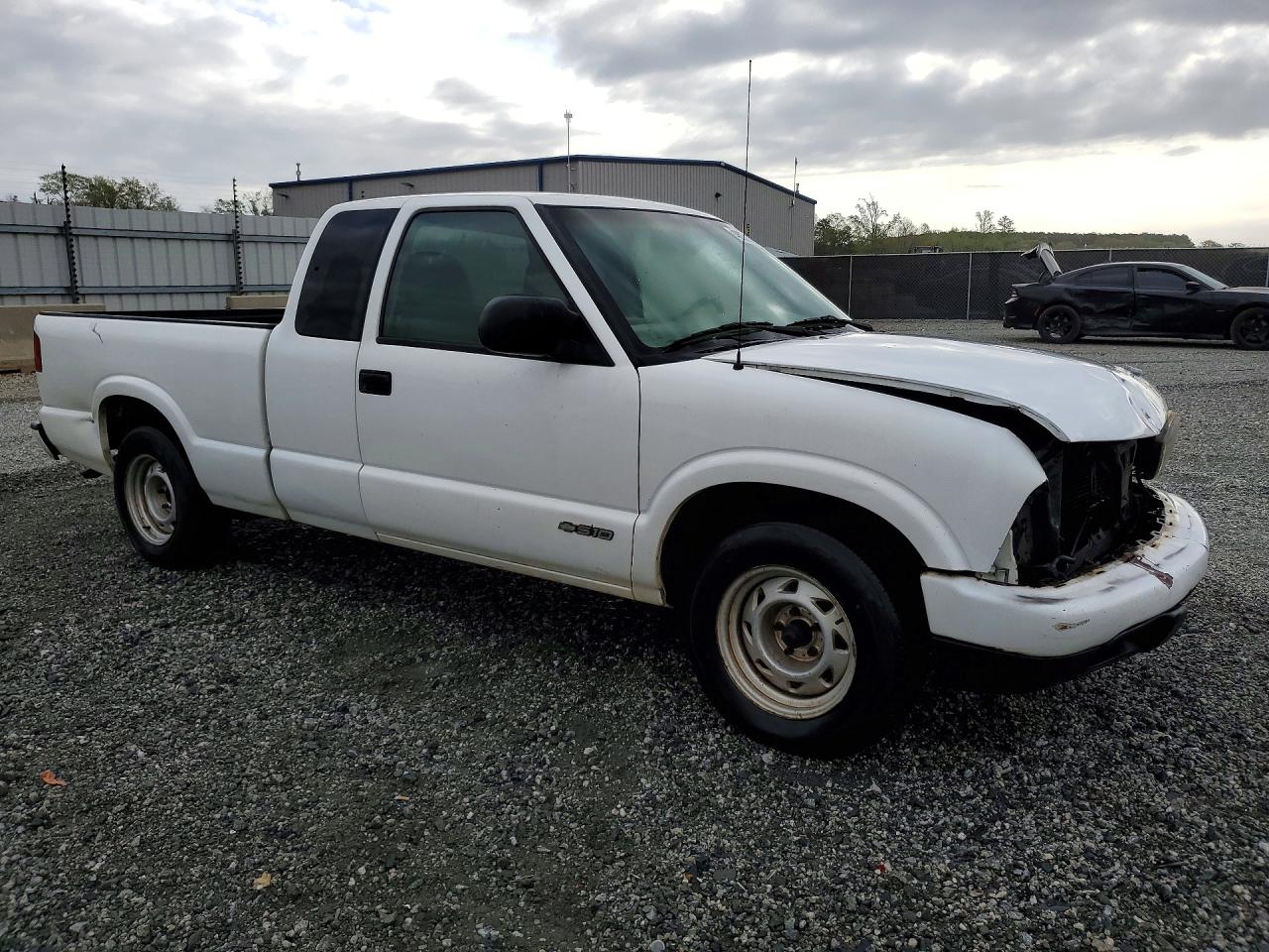 CHEVROLET S TRUCK 2000 — 5
