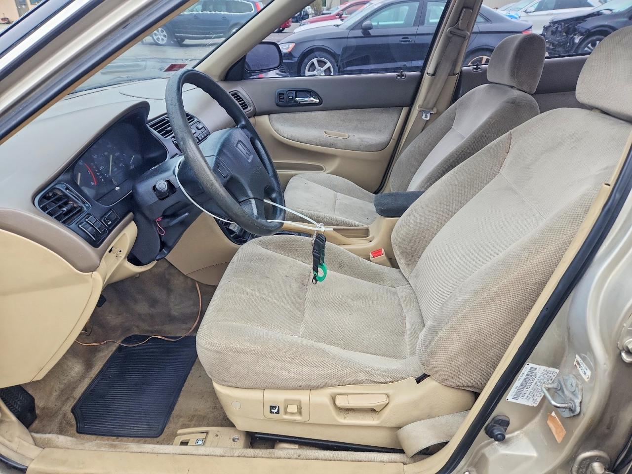 HONDA ACCORD 1995 — 8