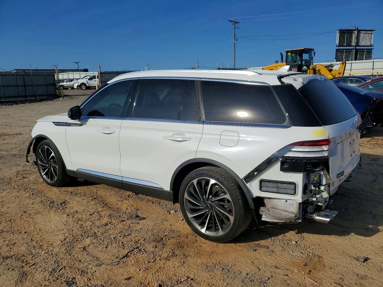 LINCOLN AVIATOR 2020 — 3