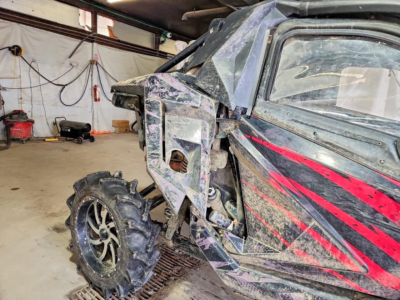 POLARIS RZR 2022 — 10