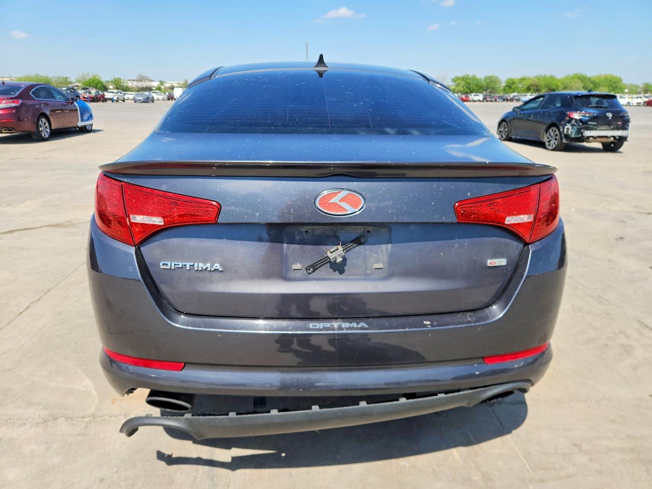KIA OPTIMA 2011 — 7