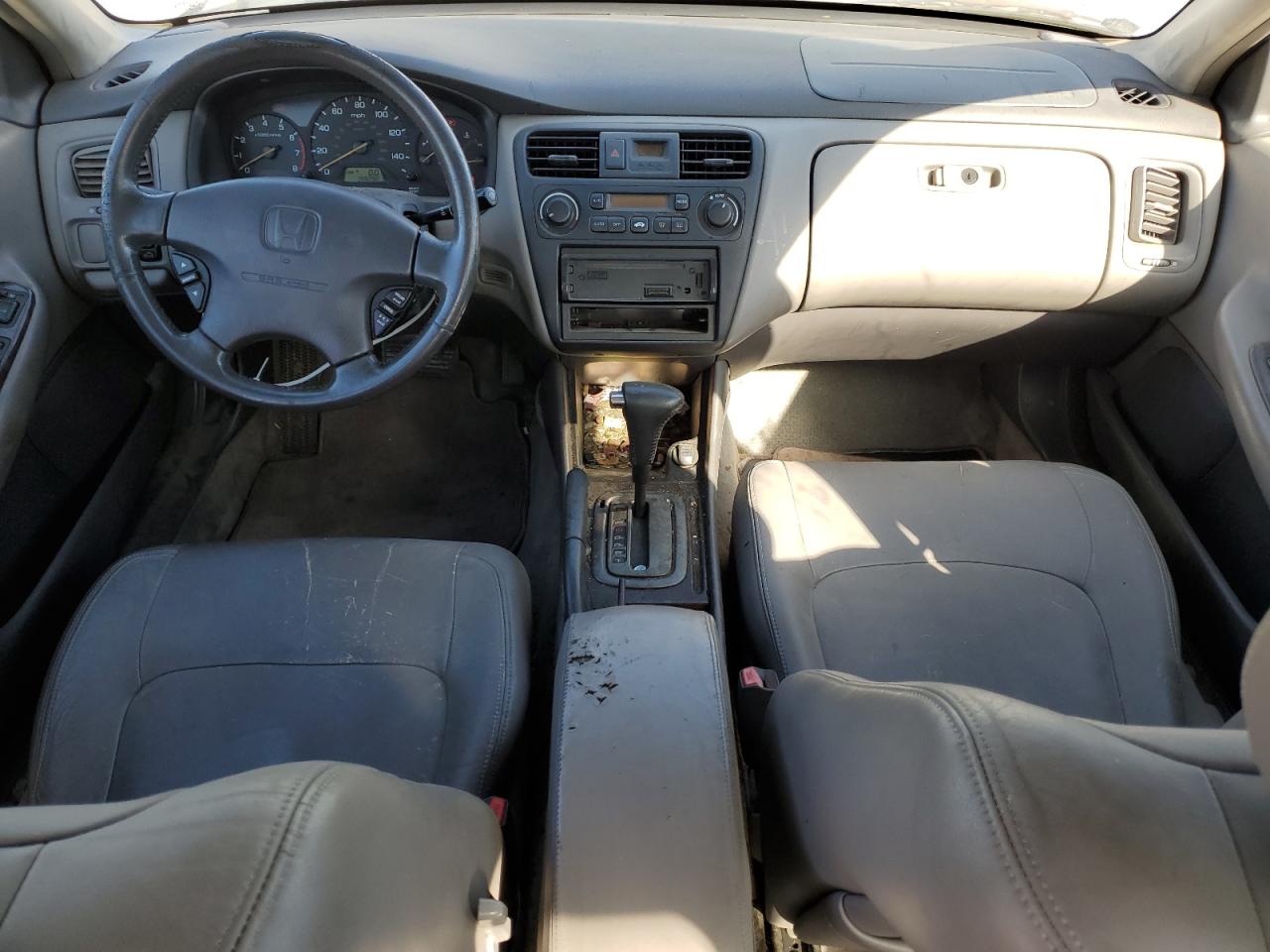 HONDA ACCORD 2002 — 9