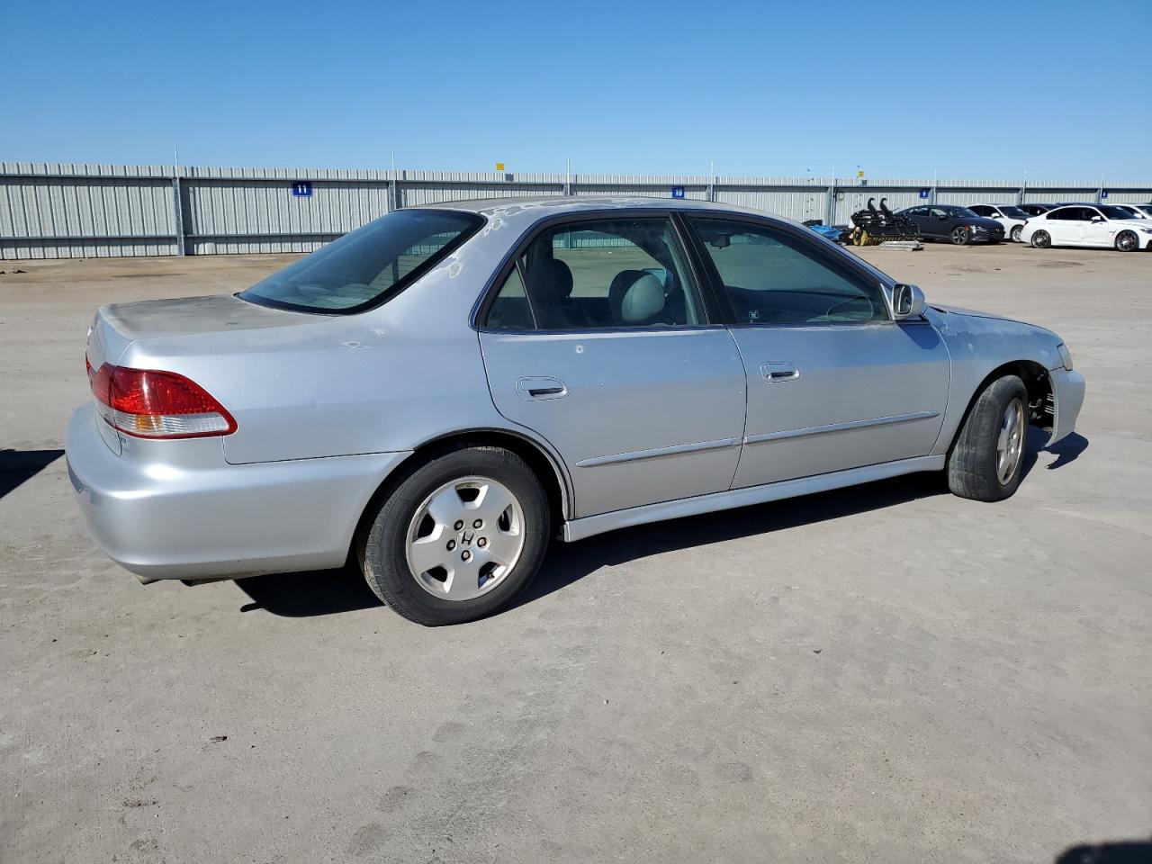HONDA ACCORD 2002 — 4