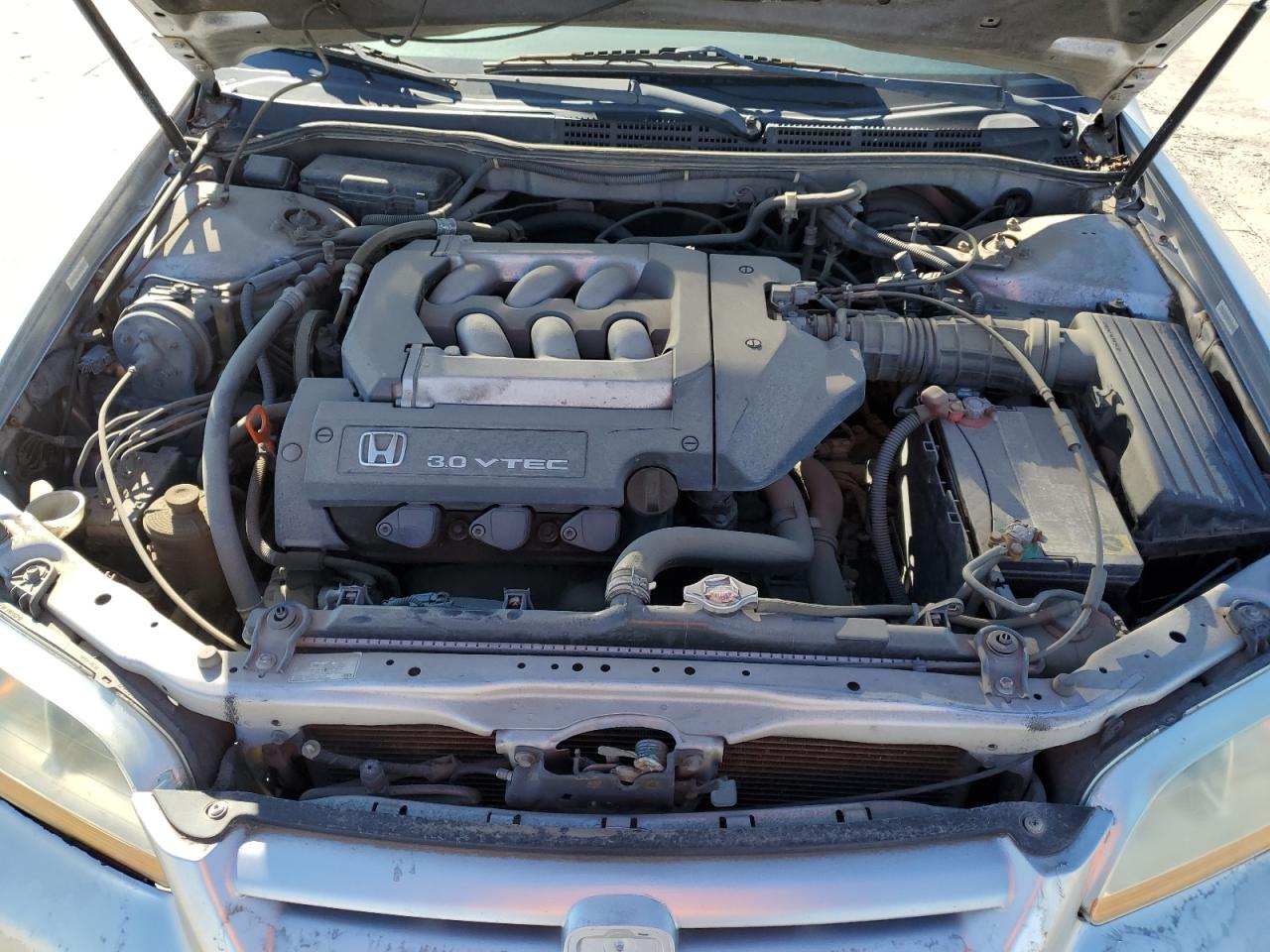 HONDA ACCORD 2002 — 12
