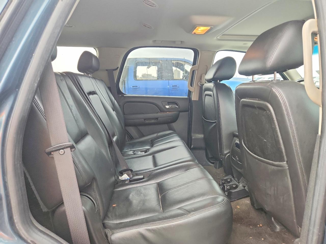 GMC YUKON 2010 — 12