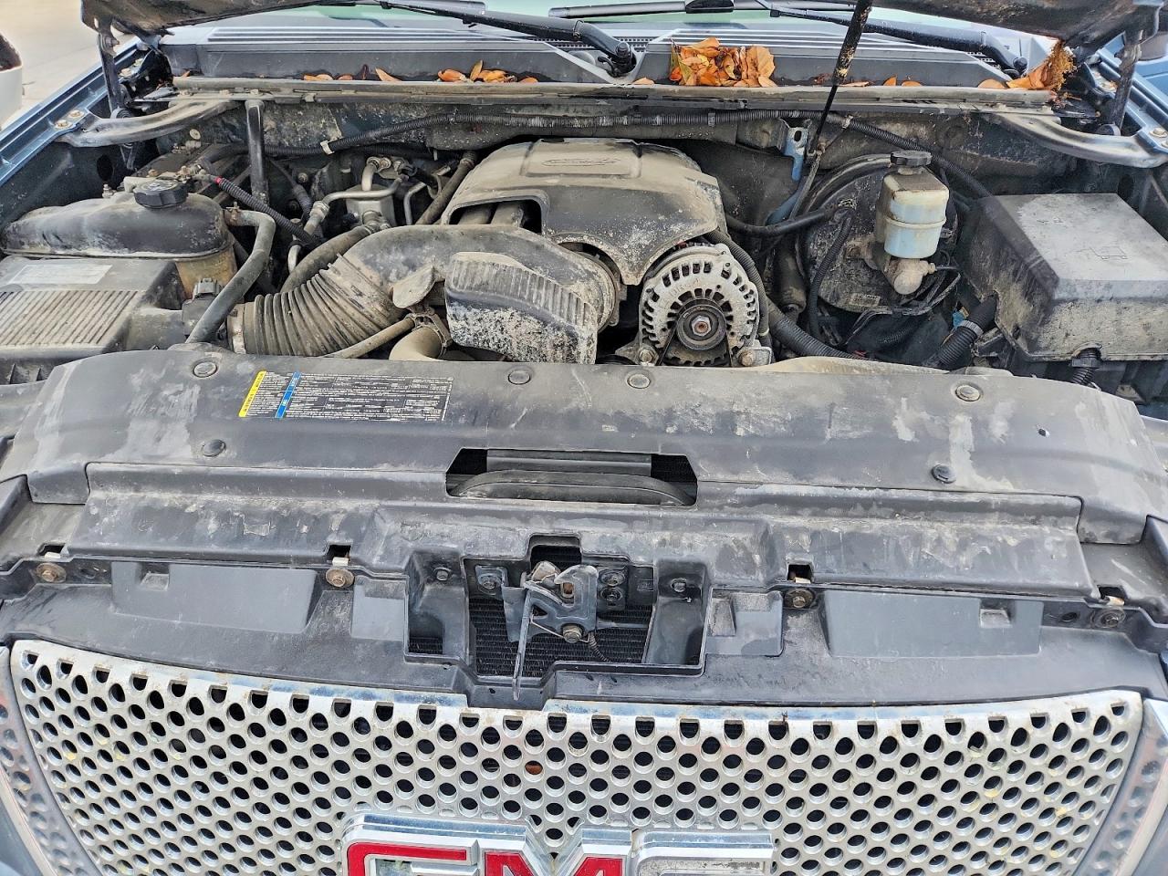 GMC YUKON 2010 — 13