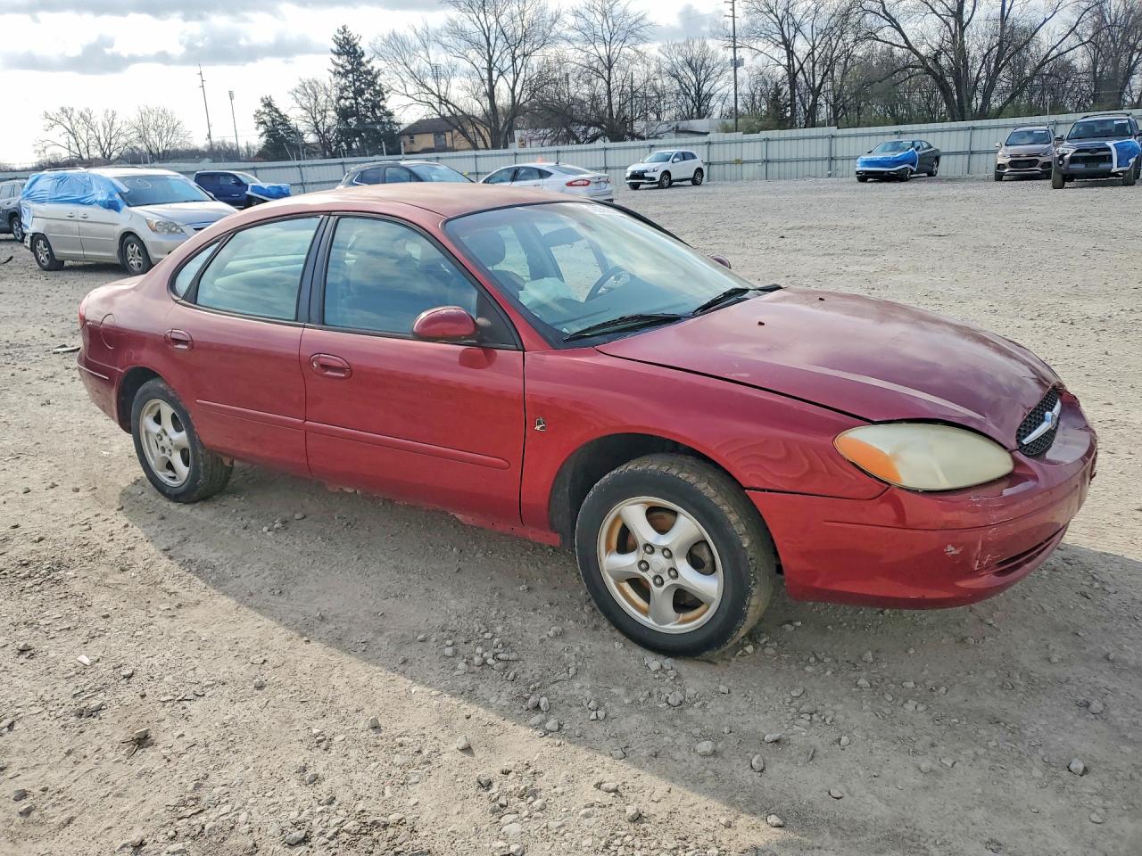 FORD TAURUS 2002 — 5