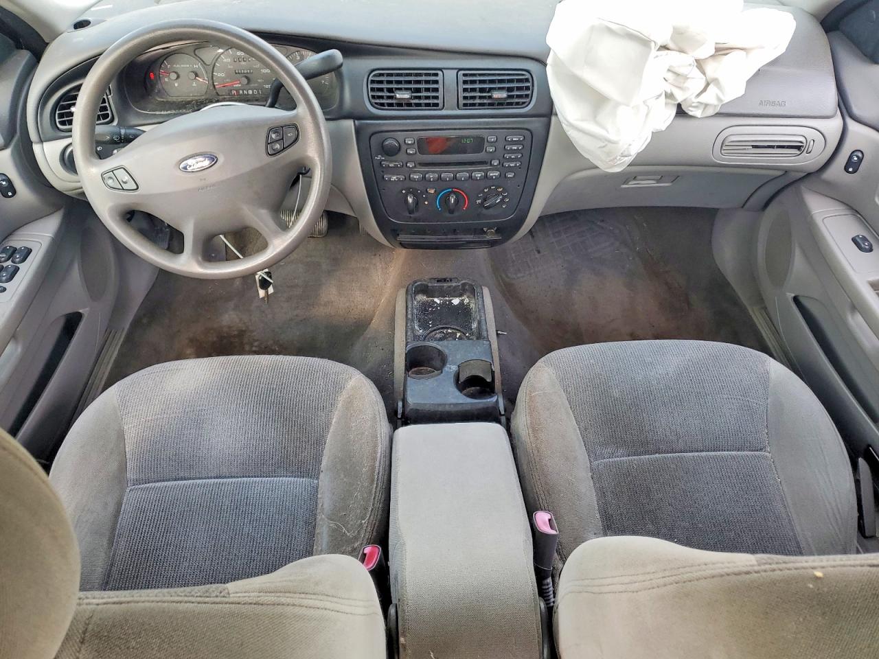FORD TAURUS 2002 — 9